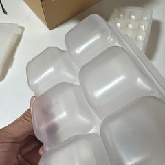 リッチェル　離乳食トレー　わけわけフリージングトレーの画像