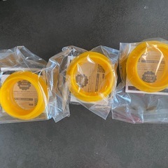 液体ミルク、粉ミルク、離乳食のセットの画像