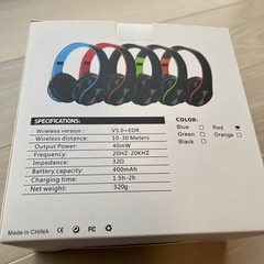 新品未使用 ヘッドフォン レッドの画像