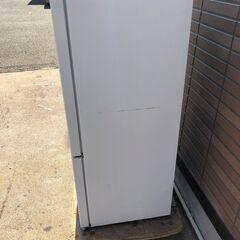 JMR0744 ヤマダ冷蔵庫　2019年　YRZ－C12G2 ・外寸 　幅：約47cm 高さ：約113cm 奥行：約50cm中古品【取りに来られる方限定】 　 -の画像