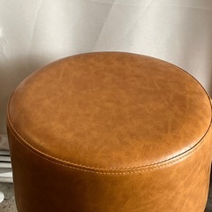 B　スツール 合皮 丸椅子 腰掛け 1人掛け 椅子 イス コンパクト チェア オットマン 北欧風 シンプル ナチュラル インテリアの画像