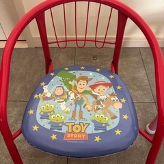 キャラクターチャイルドチェアの画像