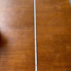 ダイニングテーブルの画像