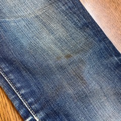 K2511-119 Levi's DEMI CURVE デニム スキニー パンツ 汚れ有りの画像