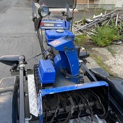 ヤマハ小型除雪機の画像
