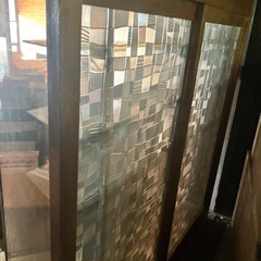 ガラス棚の画像