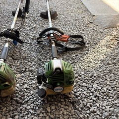 く草刈機の画像