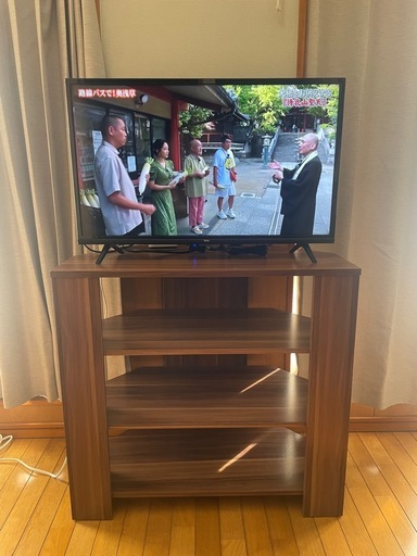 TCL製テレビ32インチ＋木製テレビ台