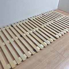 折りたたみ　すのこベッド　シングルサイズの画像