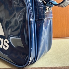 adidasスポーツバックの画像