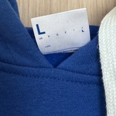 商談中　※11月15日(土).に引き取っていただける方※ Reebok パーカーの画像