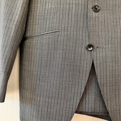 グレー ストライプ LLサイズメンズスーツセットアップの画像