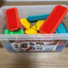 【知育玩具まとめ売り】ブロック&100玉そろばん 　　の画像