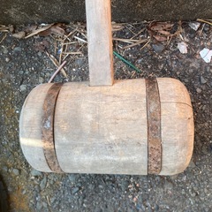 大きな木槌の画像