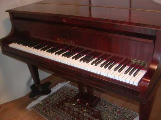 1937年ドイツ製　FEURICH Baby Grand Piano 135cm　直接引き取り 1937年ドイツ製FEURICH Baby Grand Piano 135cm直接引き取り