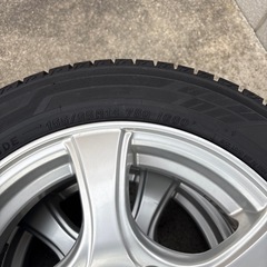 【受け渡し決定】スタッドレスタイヤホイル付き の画像