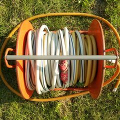 ★少々難あり★噴霧用具一式★電動噴霧器★延長ホース約40m★吸入用ホース約2m★ノズル約2.8m★バケツ約100Lの画像