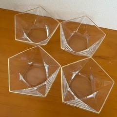 HOYA ガラスの器　4個セットの画像