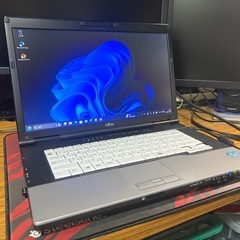 ノートパソコン 富士通 LIFEBOOK  Windows11 25H2 CPU i7-3630QM メモリ8GB SSD250GB Office2021の画像