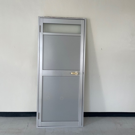 中古アルミドア