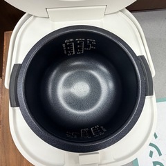 USED 炊飯器 SHARP 2023年 3合
の画像