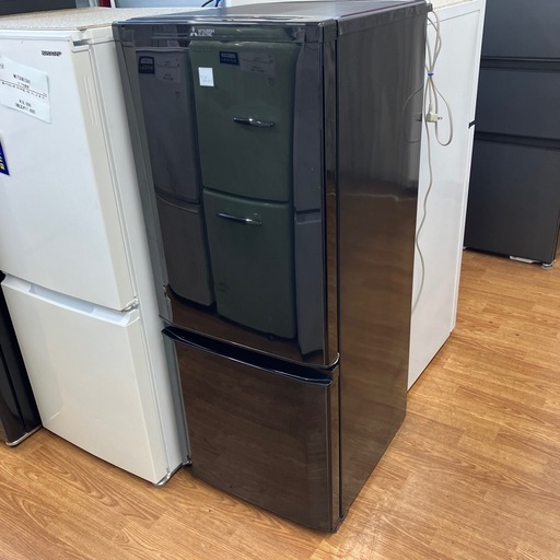 安心の6ヶ月保証付。【MITSUBISHI 2ドア冷蔵庫 MR-P15EE-KK 2019年製 146L】取りに来れる方限定。