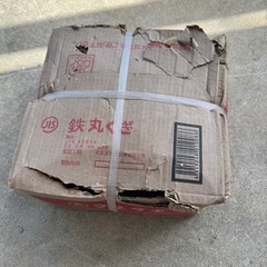 未開封の釘の箱、１ケースの画像