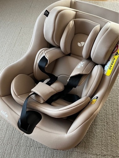 Joieチャイルドシート　シートベルト固定式