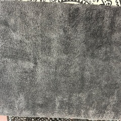 シックな無地のラグの画像