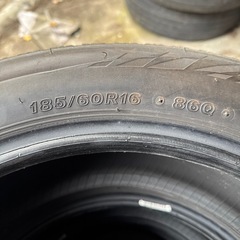 スタッドレス185/60/16の画像