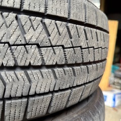 スタッドレス185/60/16の画像