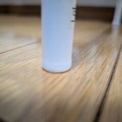 ホワイト スチール ランドリーラック (洗濯機上収納/幅60～80cm調整可)の画像