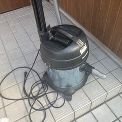 モノタロウ　乾湿両用掃除機の画像