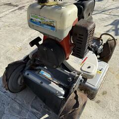 【福岡県みやま市】【福岡県みやま市】オーレック スパイダーモア SP850A 作業幅約500mm リコイル式 混合ガソリン 自走式草刈機 斜面刈の画像