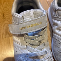キッズ　ニューバランス　スニーカーの画像