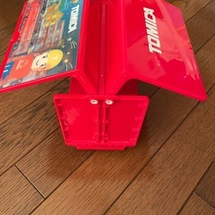 トミカのおもちゃの画像