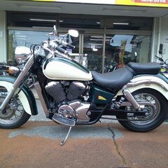 NO.5530 シャドウ４００ (SHADOW)　水冷４サイクルＶツインエンジン　スラッシュカットマフラー　グリーン＆ホワイト　☆彡の画像