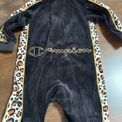 ベビー　ロンパース　チャンピオンの画像