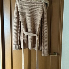 ニットカーディガン　ベージュの画像