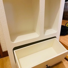 【受け取り予定者決定】3coins 棚　ホワイトの画像