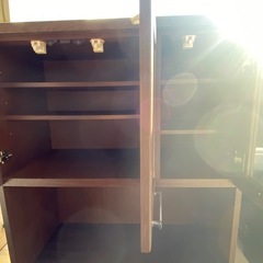 食器棚（ブラウン）の画像