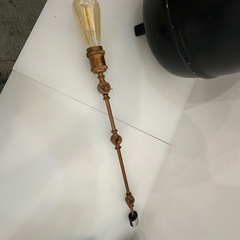 折り畳み可能　LED電球の画像