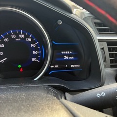 フィット ハイブリッド 4WD 赤 車検 令和9年7月30日までの画像