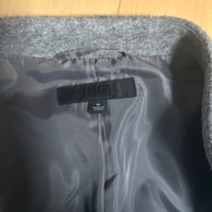 ユニクロ　チェスターコートM グレーの画像