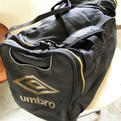 Umbro スポーツバック・旅行カバン　中古品の画像