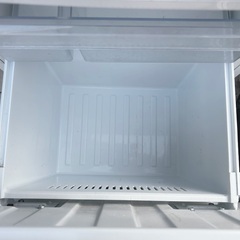 (無料) 2020年製 149L 2ドア冷蔵庫 ANG-RE151-A1 レトロデザインの画像