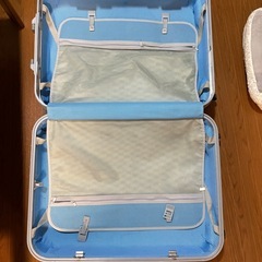 キャリーケースの画像
