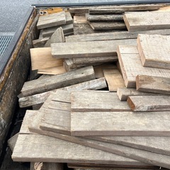 焚き火、廃材の画像