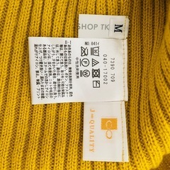 【M】ニット セーター 黄色 リブ編み ハイネック ドロップショルダー ゆったりの画像