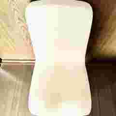 ◆無料でさしあげます！◆白い椅子・いす・イス◆美品／布製の画像